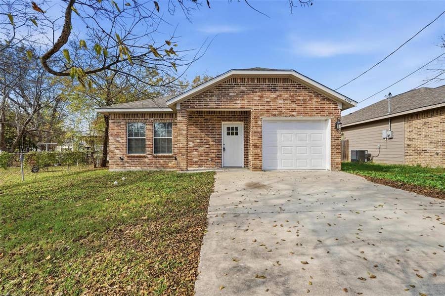 Property photo for 4104 Gordon Street, Greenville, TX
