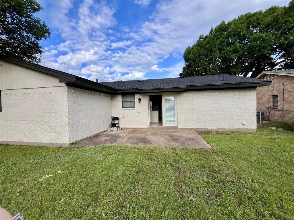 721 Lisa Lane, Cedar Hill, TX 75104 721 Lisa Lane, Cedar Hill, TX 75104