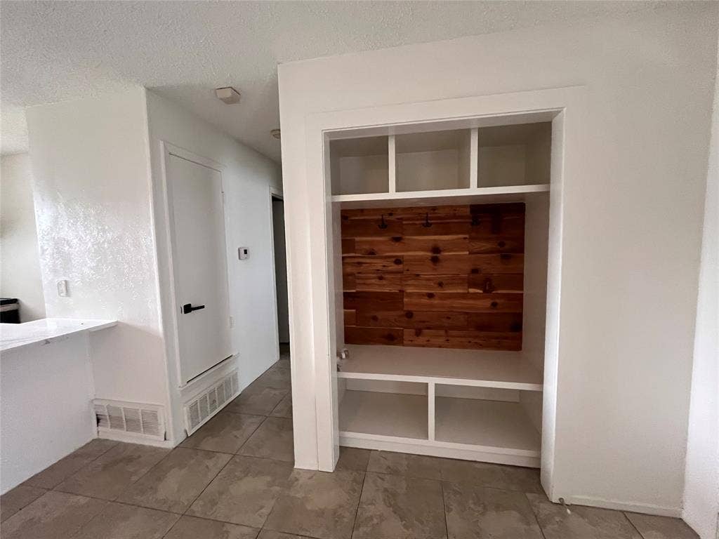 721 Lisa Lane, Cedar Hill, TX 75104 721 Lisa Lane, Cedar Hill, TX 75104
