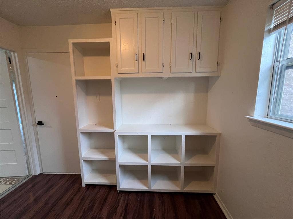 721 Lisa Lane, Cedar Hill, TX 75104 721 Lisa Lane, Cedar Hill, TX 75104