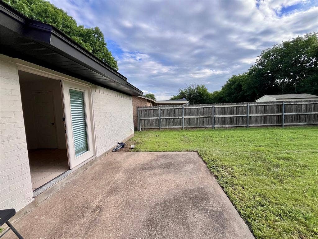 721 Lisa Lane, Cedar Hill, TX 75104 721 Lisa Lane, Cedar Hill, TX 75104