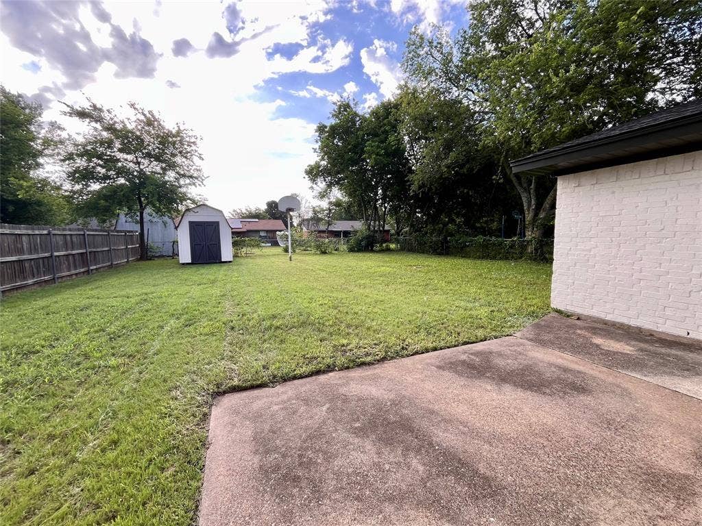 721 Lisa Lane, Cedar Hill, TX 75104 721 Lisa Lane, Cedar Hill, TX 75104
