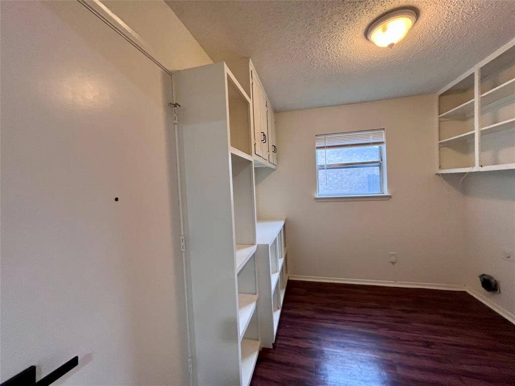 721 Lisa Lane, Cedar Hill, TX 75104 721 Lisa Lane, Cedar Hill, TX 75104