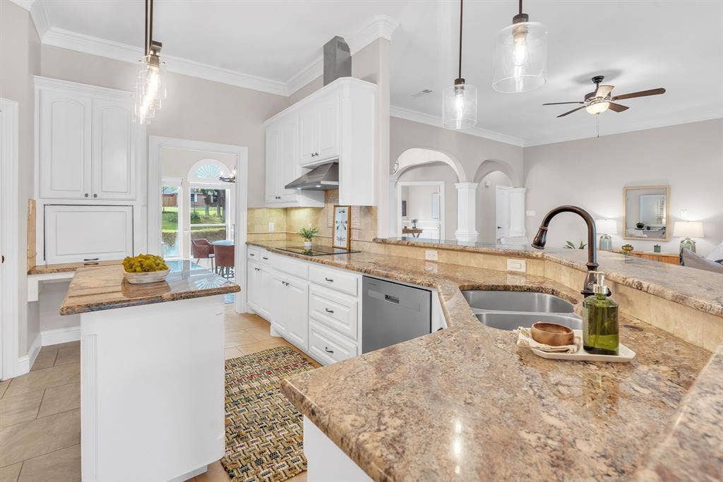 137 Oakwood Court, Lakeside, TX 76135 137 Oakwood Court, Lakeside, TX 76135