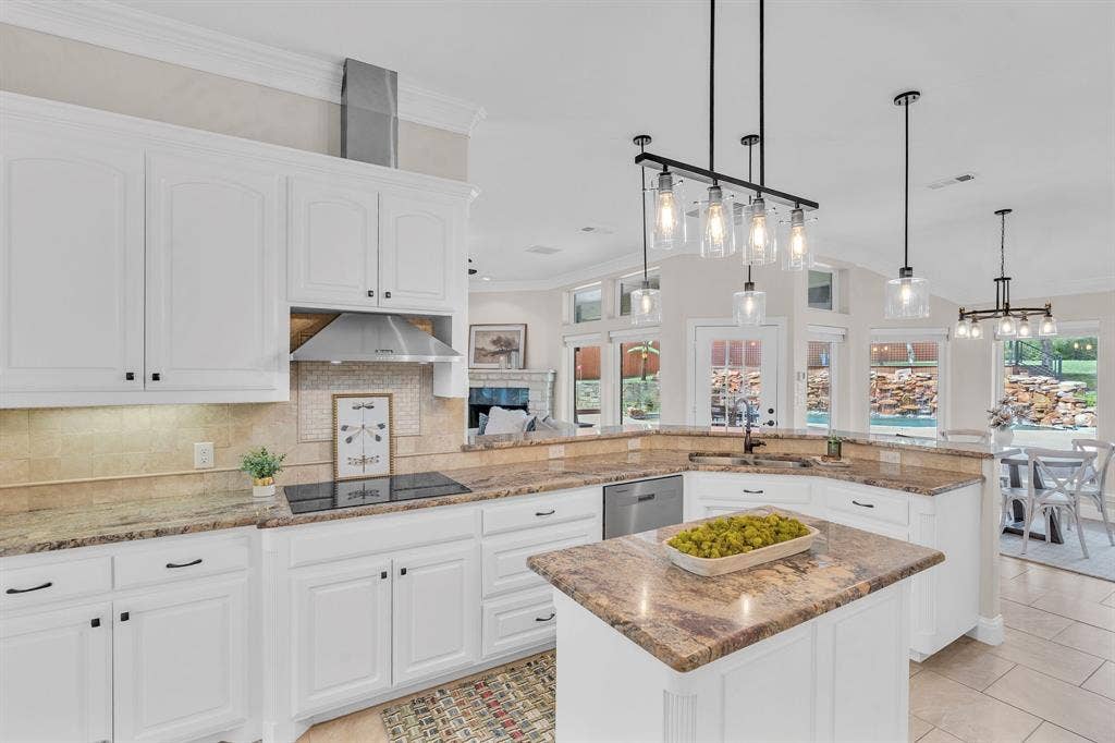 137 Oakwood Court, Lakeside, TX 76135 137 Oakwood Court, Lakeside, TX 76135