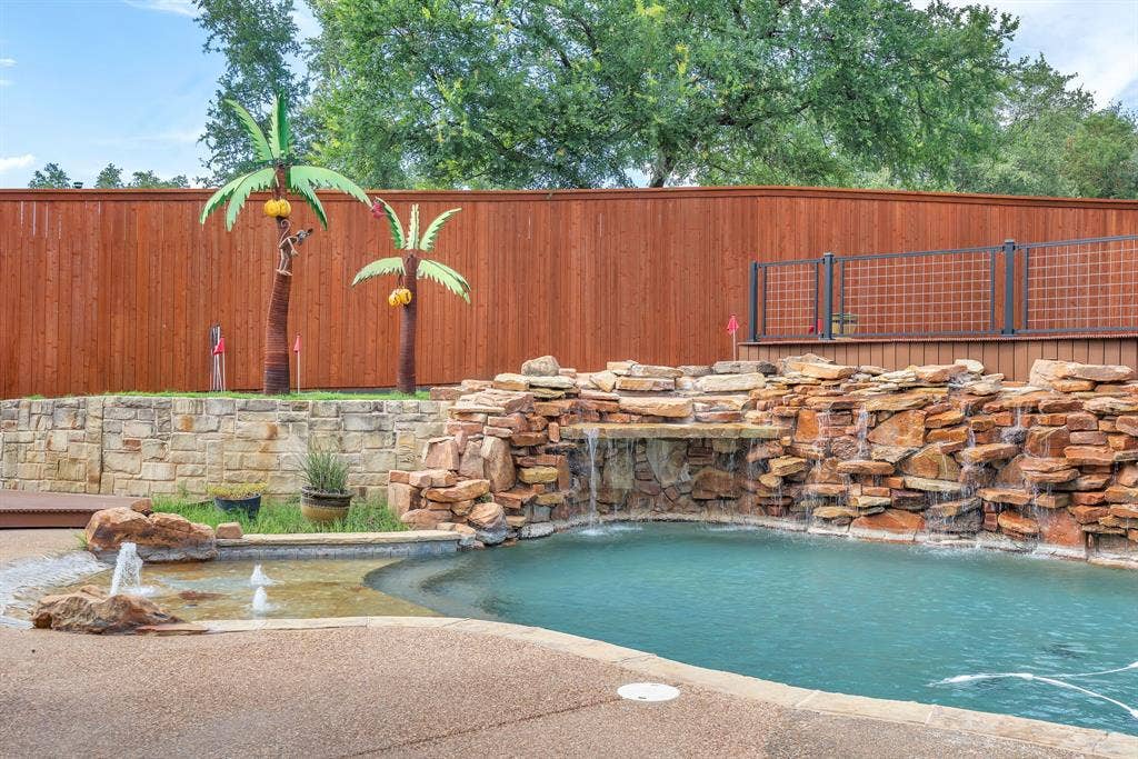 137 Oakwood Court, Lakeside, TX 76135 137 Oakwood Court, Lakeside, TX 76135
