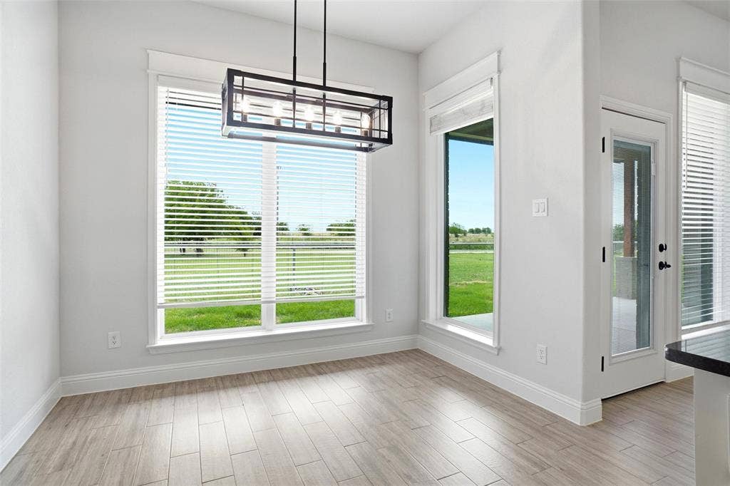 6909 Scarlett Way, Godley, TX 76044 6909 Scarlett Way, Godley, TX 76044