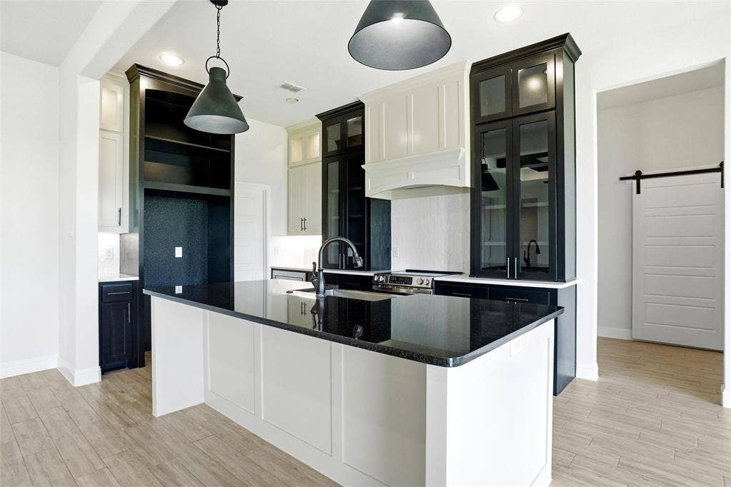 6909 Scarlett Way, Godley, TX 76044 6909 Scarlett Way, Godley, TX 76044
