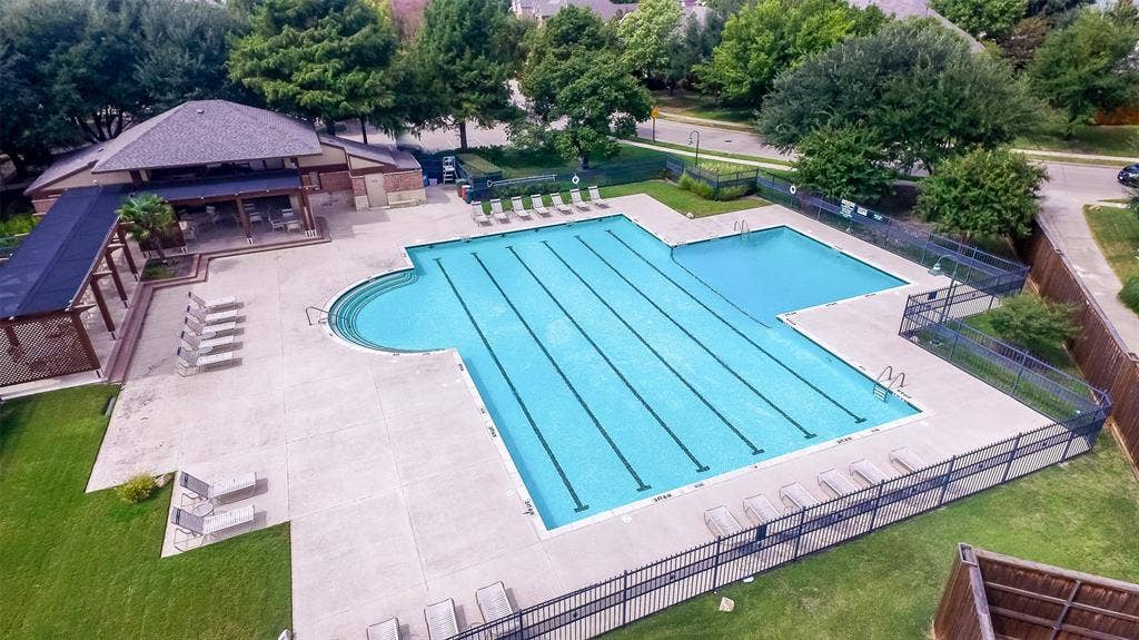 3708 Stockport Drive, Plano, TX 75025 3708 Stockport Drive, Plano, TX 75025