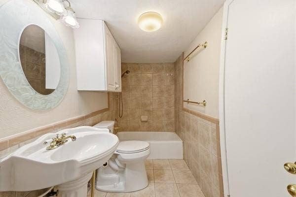 205 Roaring Springs Drive, DeSoto, TX 75115 205 Roaring Springs Drive, DeSoto, TX 75115