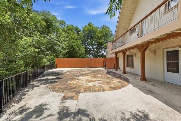 205 Roaring Springs Drive, DeSoto, TX 75115 205 Roaring Springs Drive, DeSoto, TX 75115