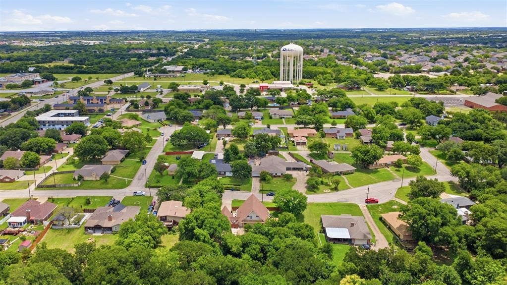 205 Roaring Springs Drive, DeSoto, TX 75115 205 Roaring Springs Drive, DeSoto, TX 75115
