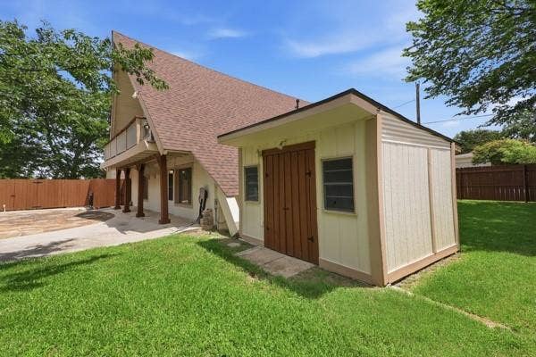 205 Roaring Springs Drive, DeSoto, TX 75115 205 Roaring Springs Drive, DeSoto, TX 75115