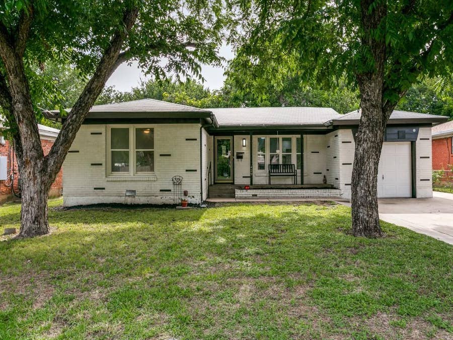 Property photo for 429 Harmon Road, Hurst, TX