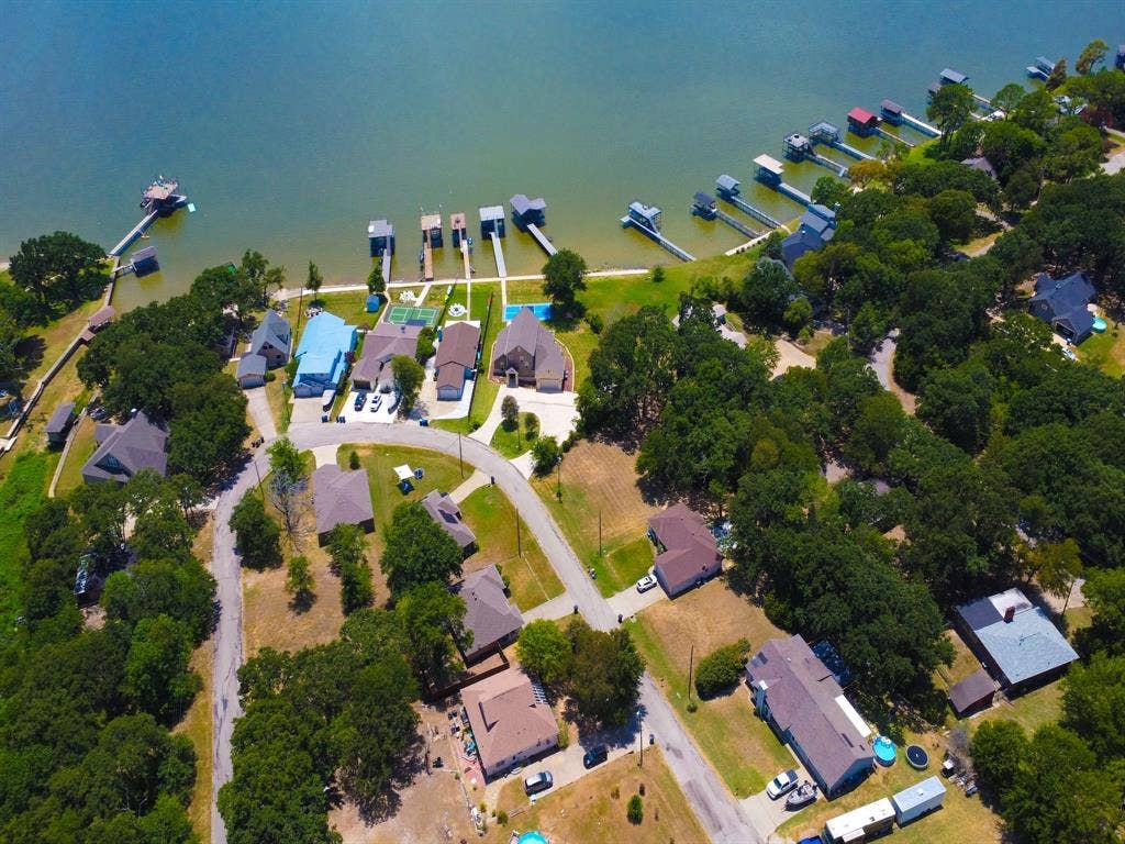 307 Coral Reef Street, Gun Barrel City, TX 75156 307 Coral Reef Street, Gun Barrel City, TX 75156