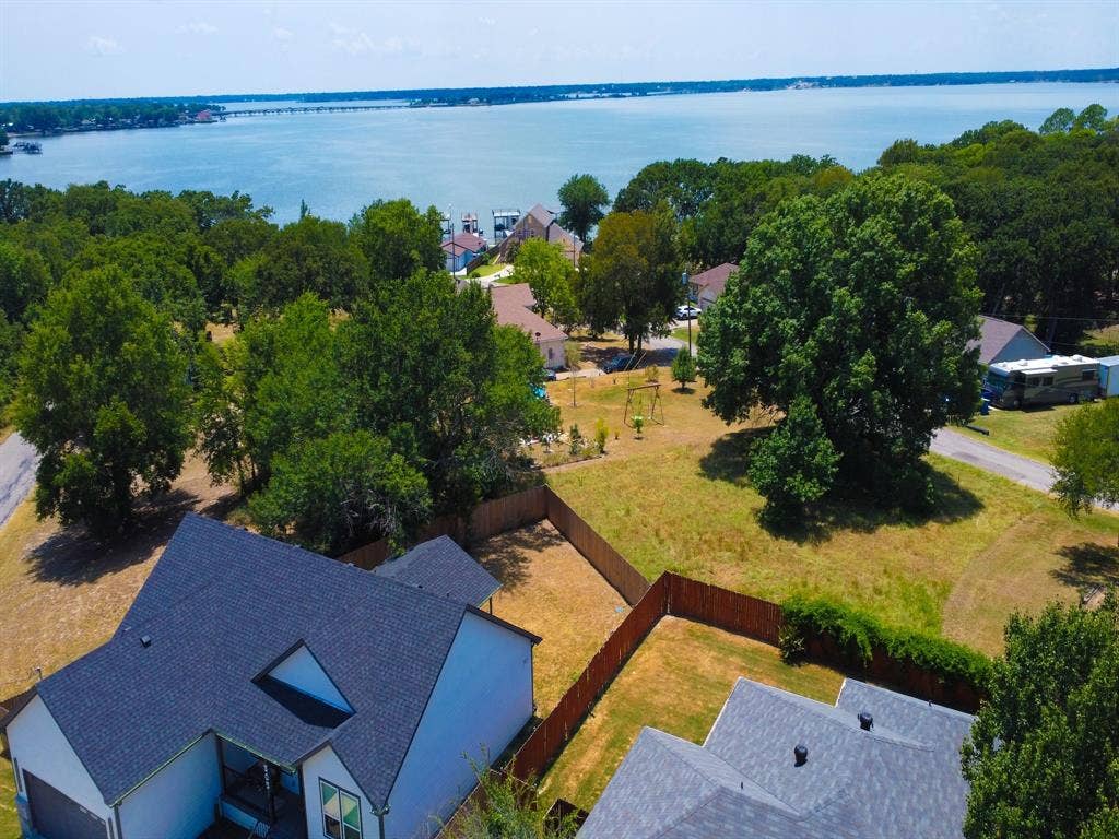 307 Coral Reef Street, Gun Barrel City, TX 75156 307 Coral Reef Street, Gun Barrel City, TX 75156
