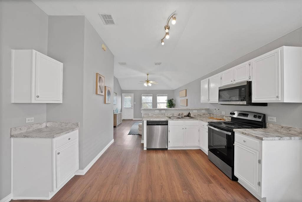 11765 Bobcat Drive, Fort Worth, TX 76244 11765 Bobcat Drive, Fort Worth, TX 76244