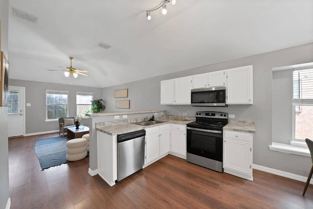 11765 Bobcat Drive, Fort Worth, TX 76244 11765 Bobcat Drive, Fort Worth, TX 76244