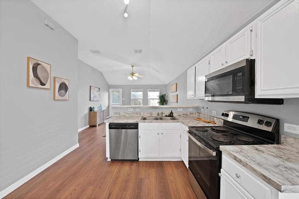 11765 Bobcat Drive, Fort Worth, TX 76244 11765 Bobcat Drive, Fort Worth, TX 76244
