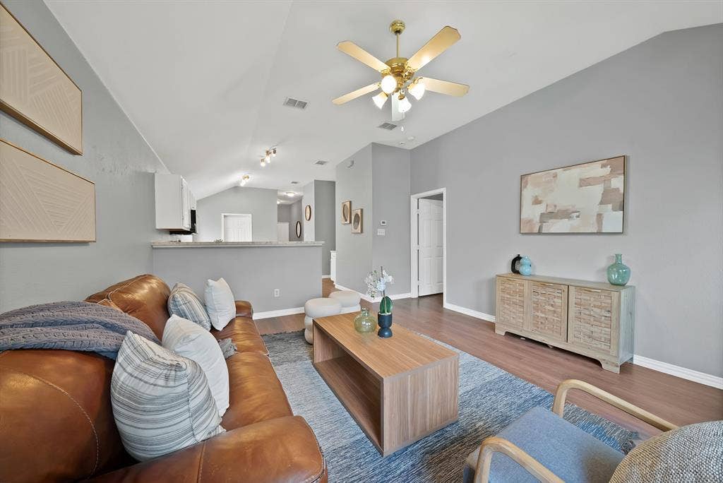 11765 Bobcat Drive, Fort Worth, TX 76244 11765 Bobcat Drive, Fort Worth, TX 76244