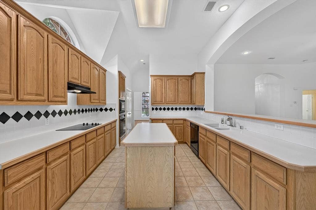 8308 Halkin Court, Plano, TX 75024 8308 Halkin Court, Plano, TX 75024