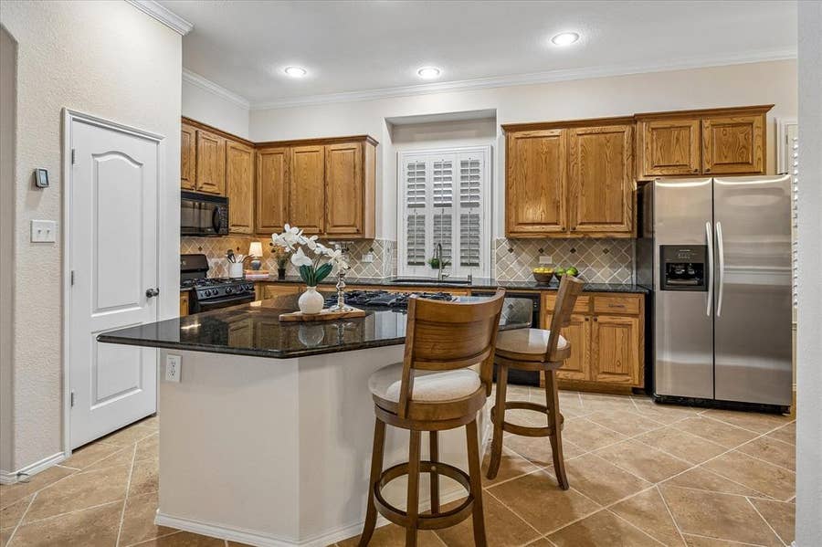 Property photo for 2824 Lacompte Drive, Dallas, TX