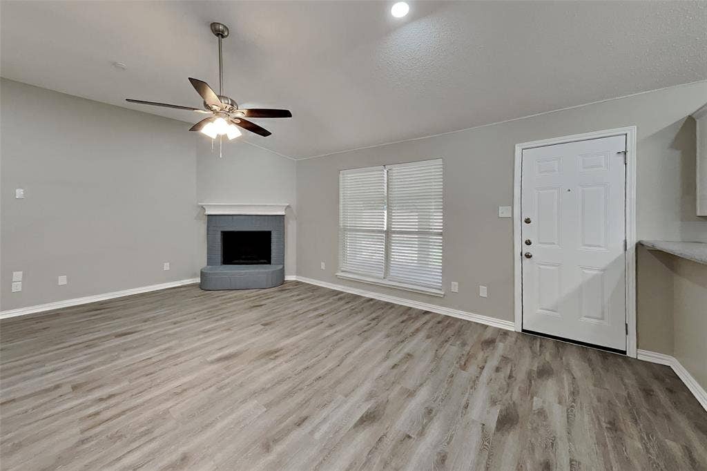 524 Buckstone Drive, Saginaw, TX 76179 524 Buckstone Drive, Saginaw, TX 76179