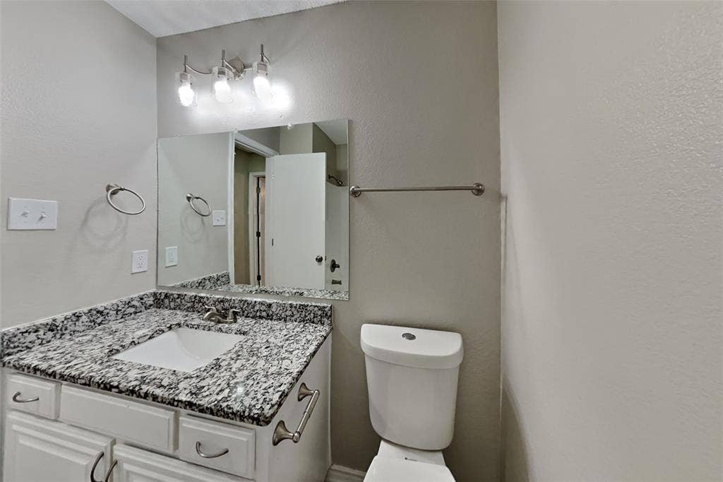 524 Buckstone Drive, Saginaw, TX 76179 524 Buckstone Drive, Saginaw, TX 76179