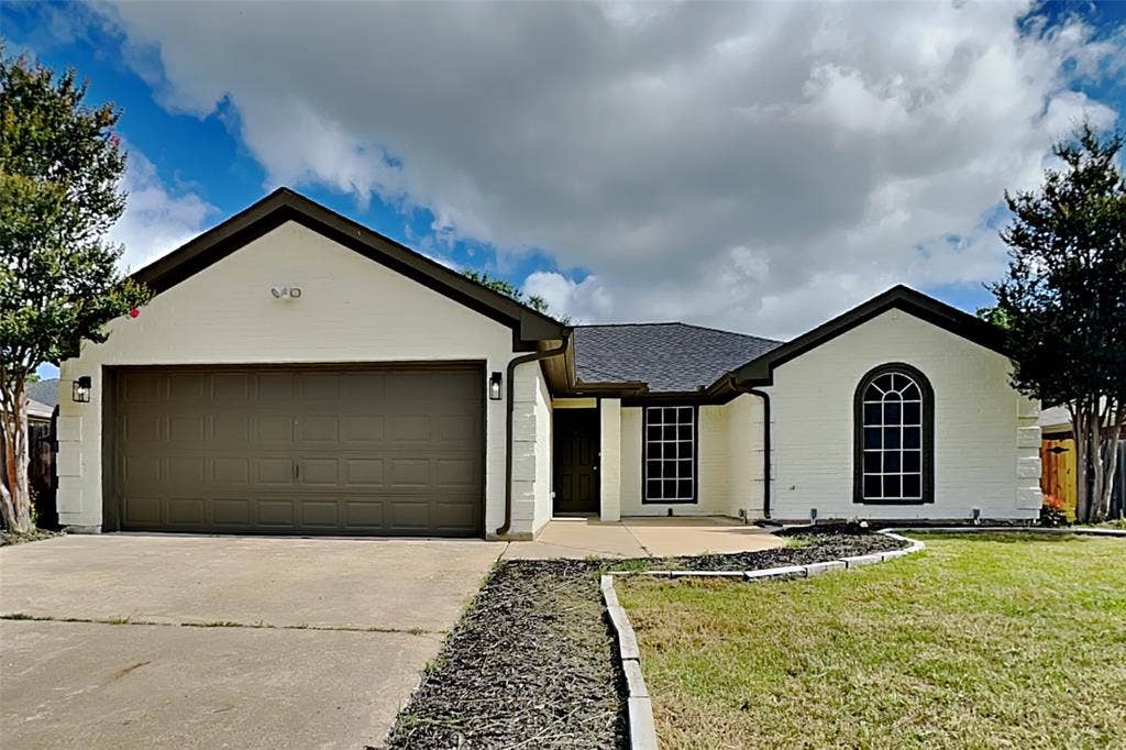 524 Buckstone Drive, Saginaw, TX 76179 524 Buckstone Drive, Saginaw, TX 76179