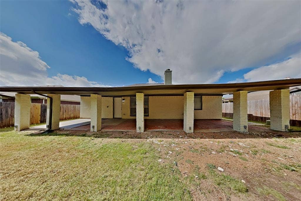 524 Buckstone Drive, Saginaw, TX 76179 524 Buckstone Drive, Saginaw, TX 76179