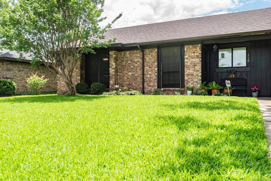 Property photo for 110 E Amberway Lane, Garland, TX