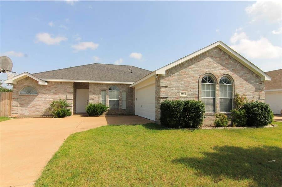 Property photo for 3115 Creek Hollow Drive, Sachse, TX