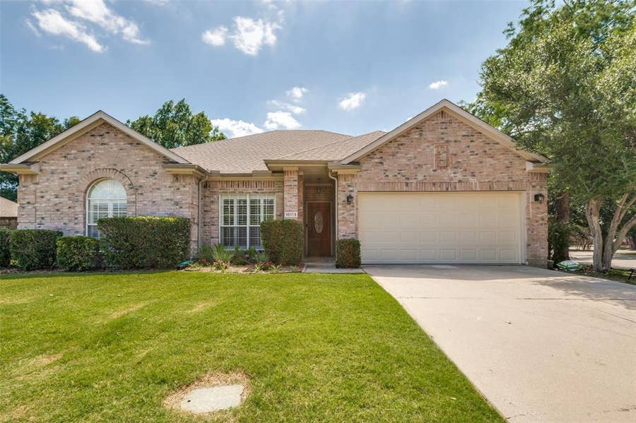 Property photo for 10113 Carano Court, Irving, TX