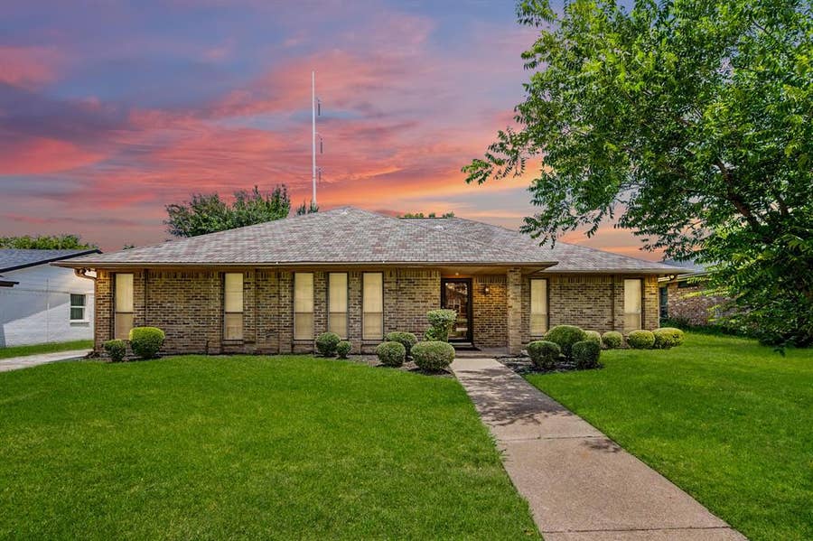 Property photo for 8709 Forest Green Drive, Dallas, TX