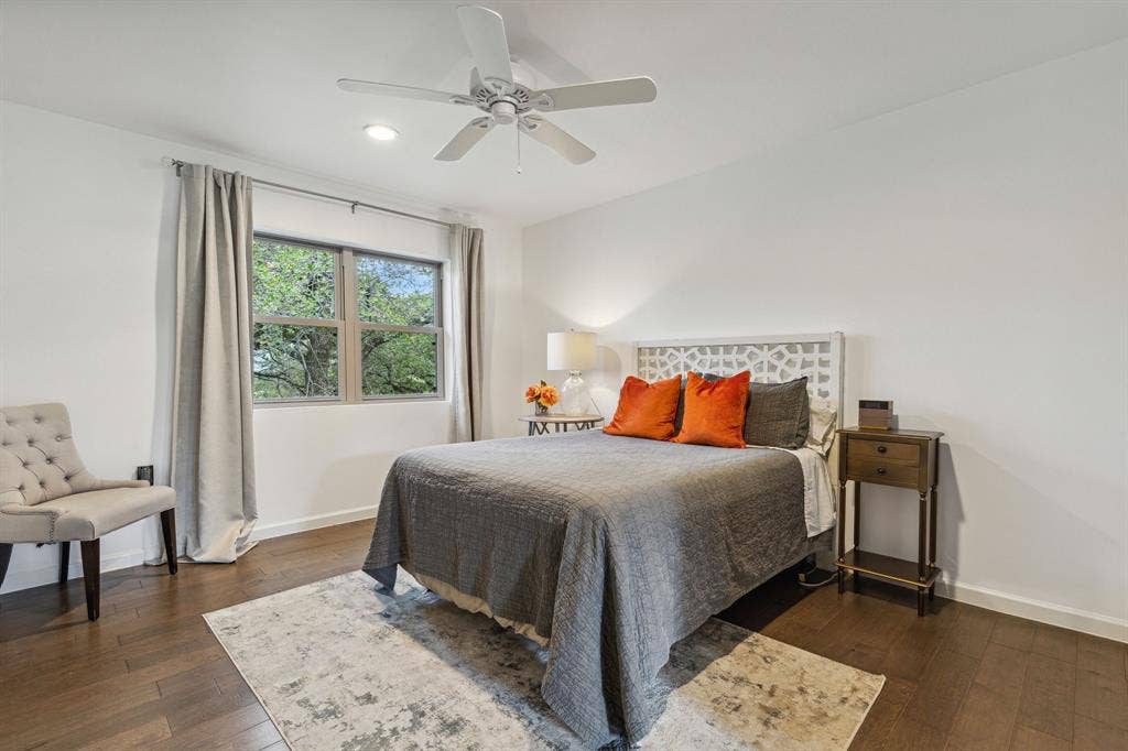 7342 Briar Road, Azle, TX 76020 Bedroom featuring jack and jill bathroom access and a custom walk-in closet