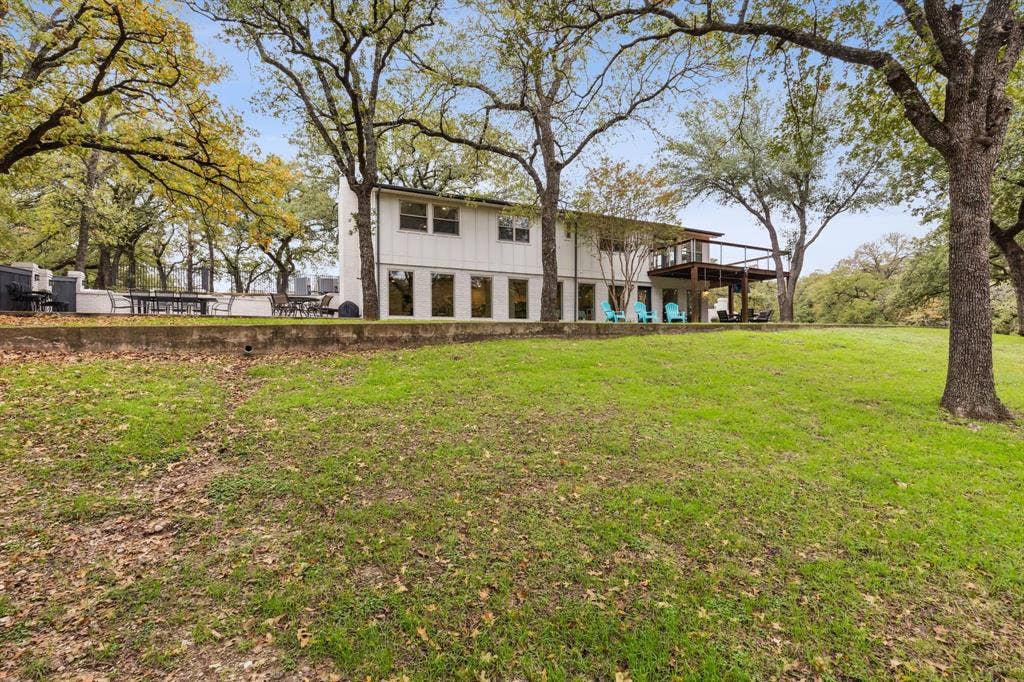 7342 Briar Road, Azle, TX 76020 View of yard