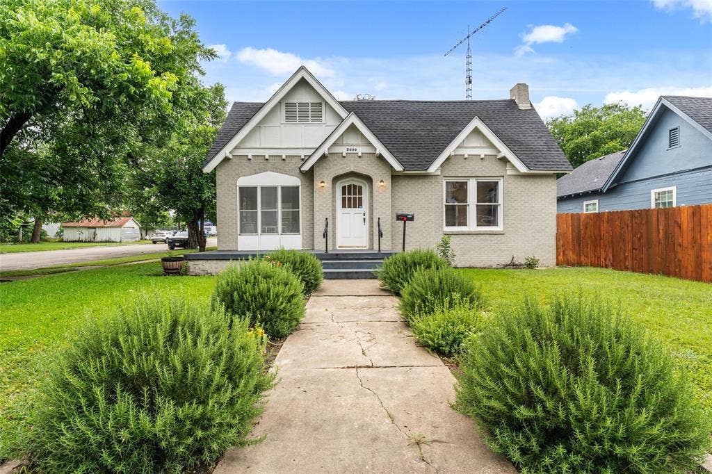 2600 N 17th Street, Waco, TX 76708 2600 N 17th Street, Waco, TX 76708