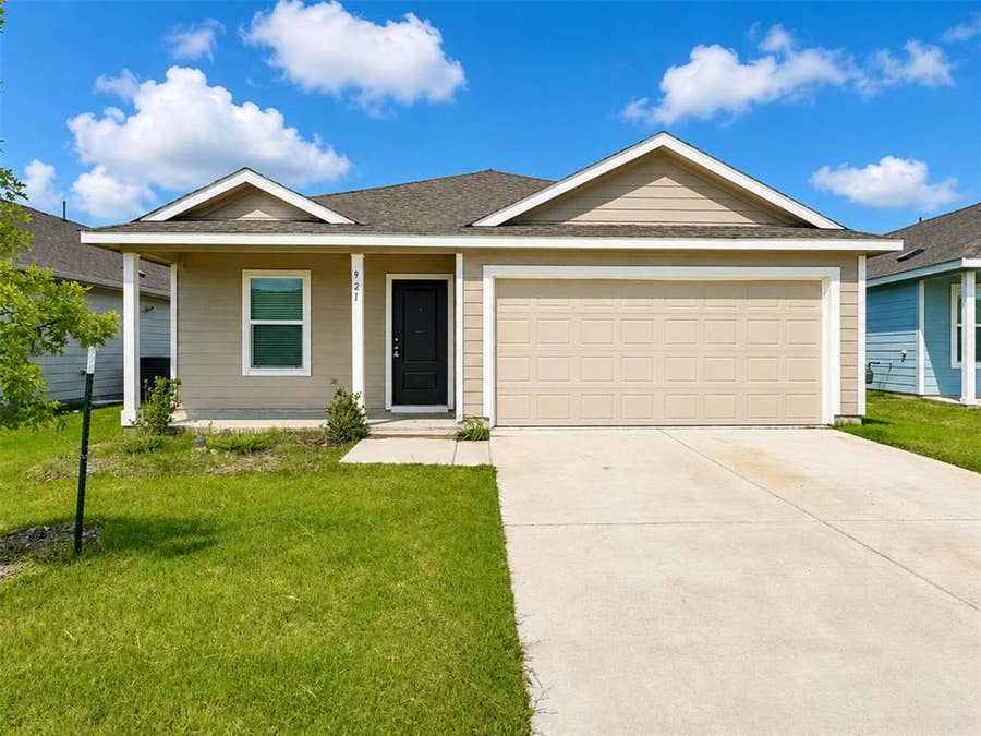 Property photo for 921 Mossycup Street, Princeton, TX
