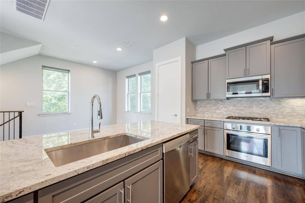 4211 Rawlins Street, #108, Dallas, TX 75219 4211 Rawlins Street, #108, Dallas, TX 75219