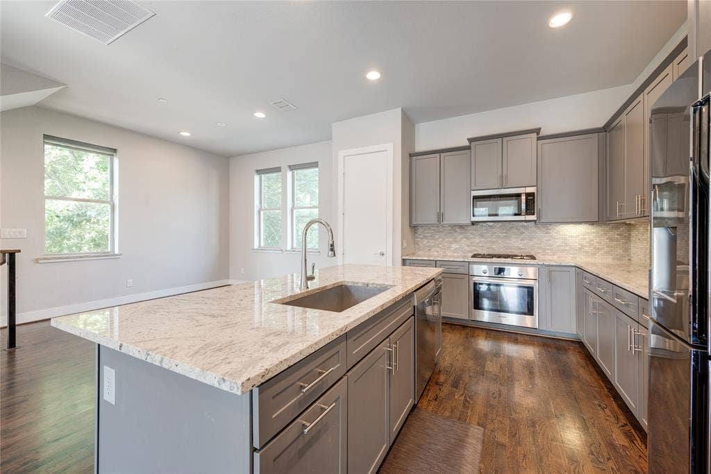 4211 Rawlins Street, #108, Dallas, TX 75219 4211 Rawlins Street, #108, Dallas, TX 75219