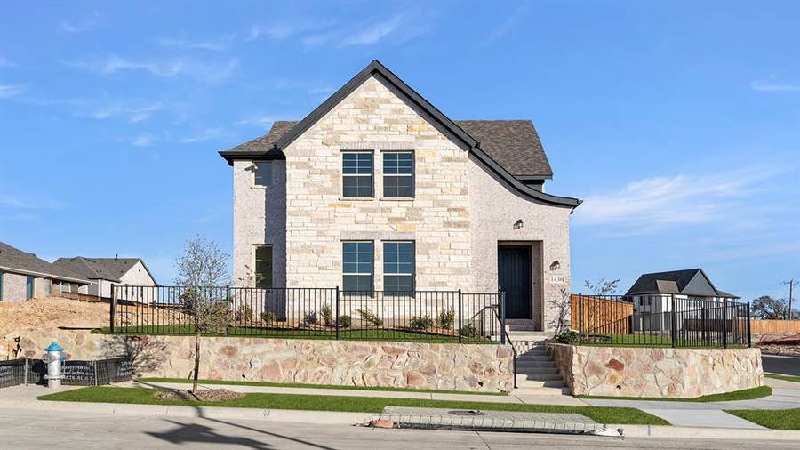 Property photo for 605 Wicklow Court, Celina, TX