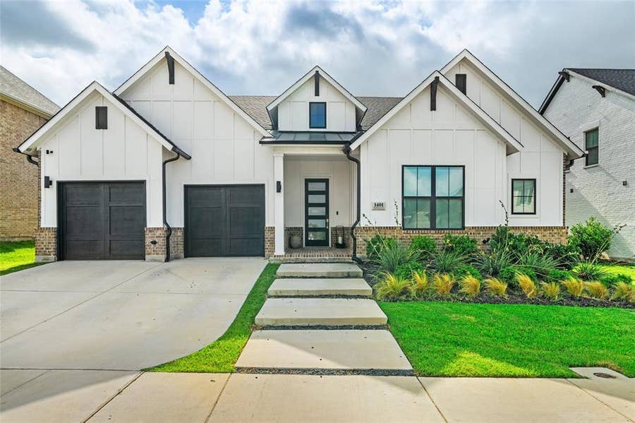 Property photo for 1401 Redbrick Lane, Northlake, TX