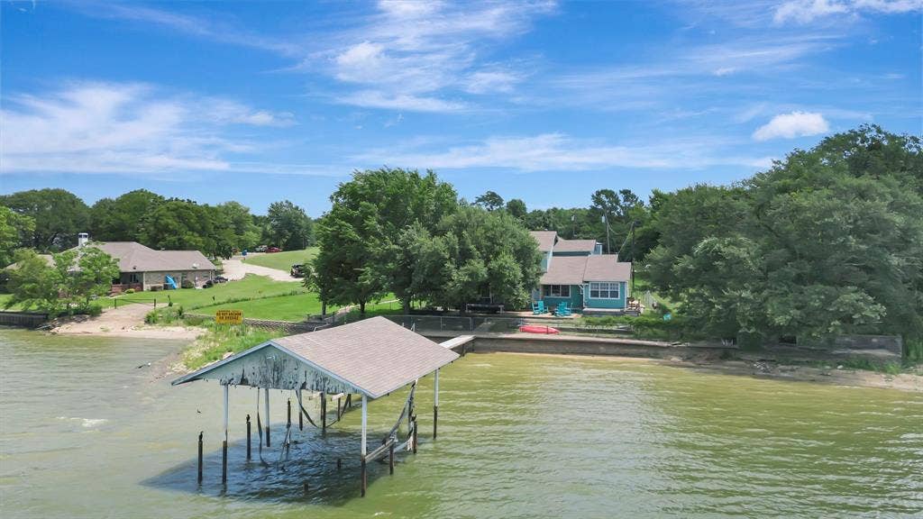 203 Port Drive, Gun Barrel City, TX 75156 203 Port Drive, Gun Barrel City, TX 75156