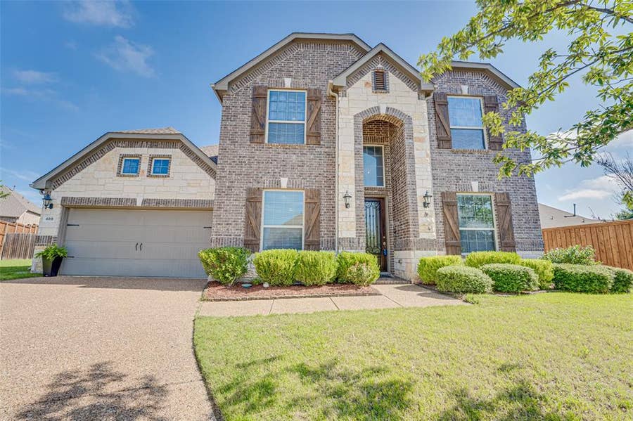 Property photo for 4915 Joy Court, Sachse, TX