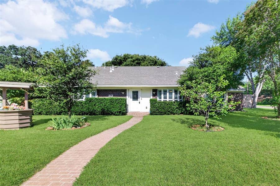 Property photo for 313 King Richard Street, Irving, TX