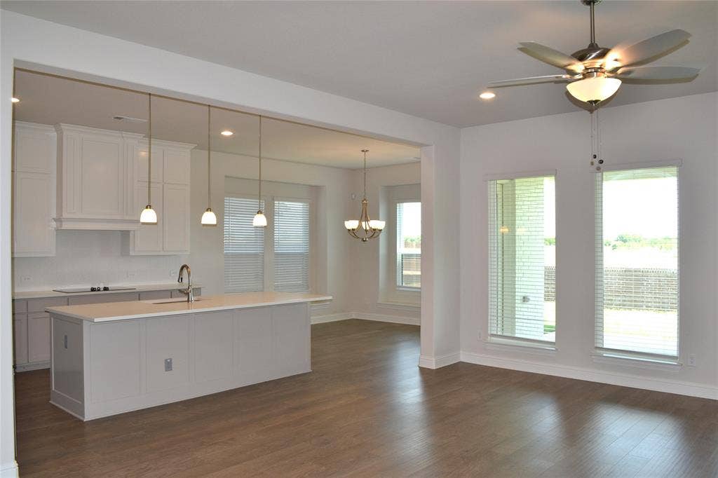 3834 Foot Hills Drive, Midlothian, TX 76065
