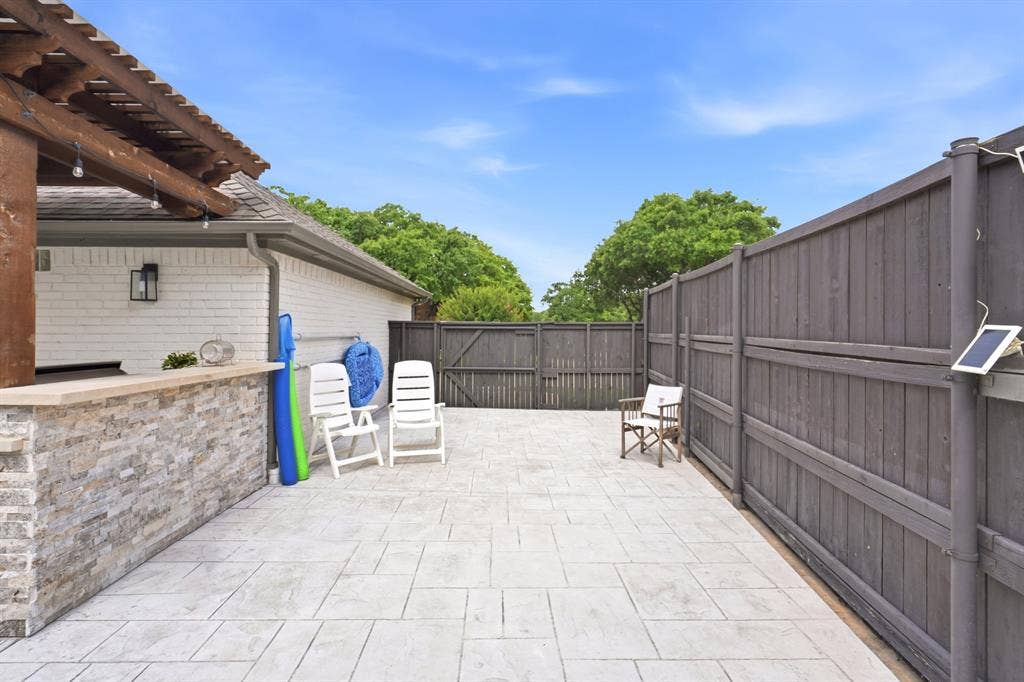 10 Trailside Court, Mansfield, TX 76063 10 Trailside Court, Mansfield, TX 76063
