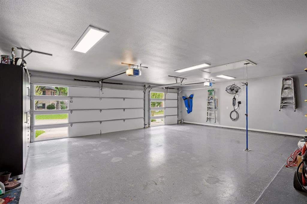 10 Trailside Court, Mansfield, TX 76063 10 Trailside Court, Mansfield, TX 76063