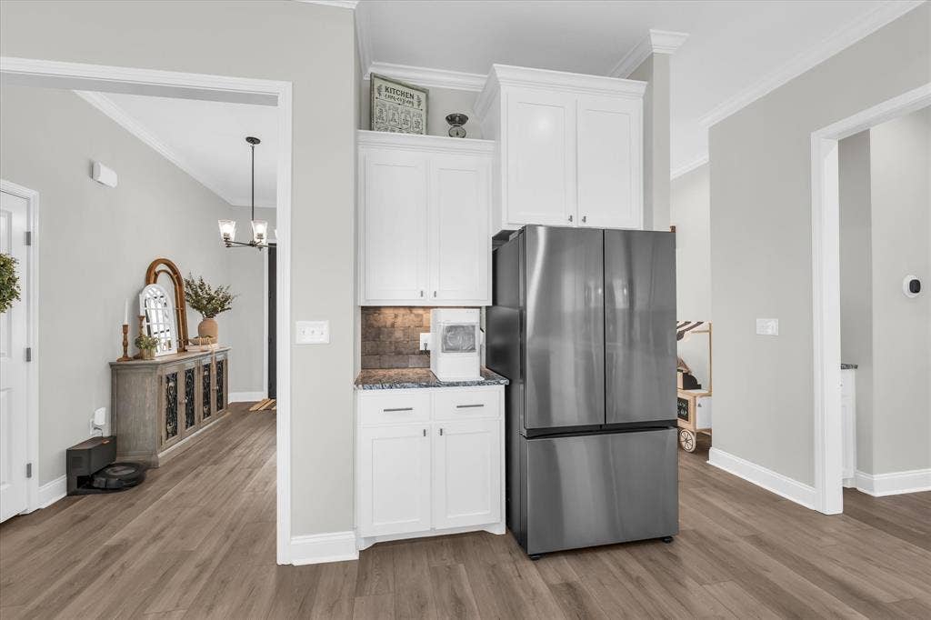 154 Water View Lane, Robinson, TX 76706 coffee bar space or separate serving space when hosting and entertaining