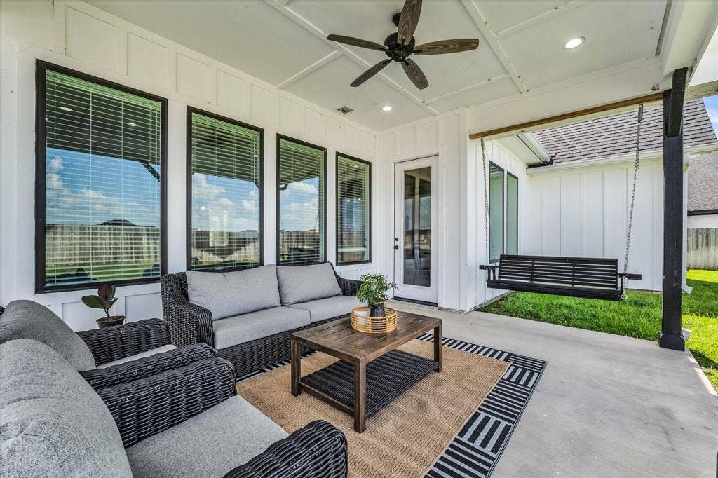 154 Water View Lane, Robinson, TX 76706 covered back porch to and swing